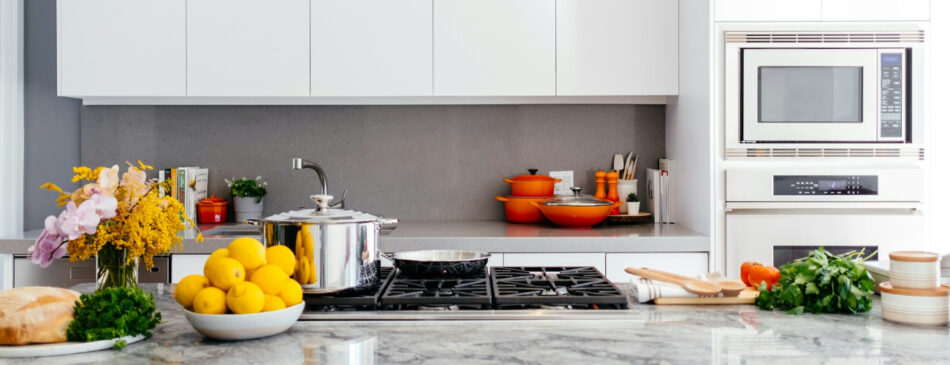 Quartz vs. Granite: Choosing the Best Countertop for Your Kitchen