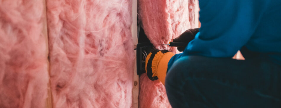Insulating Homes with Spray Foam vs. Fiberglass: Which Is Better?