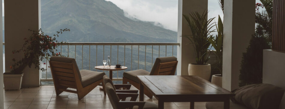 How to Set Up a Recreation Area on a Loggia or Balcony