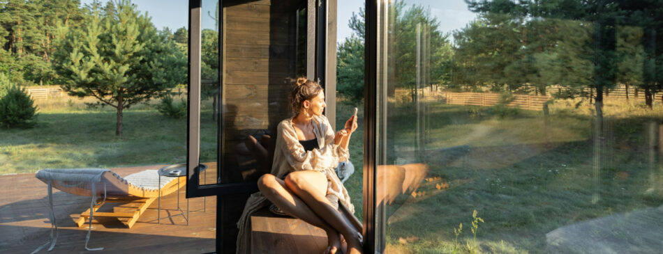 How to Use a Window Sill: 10 Ideas and Design Tips