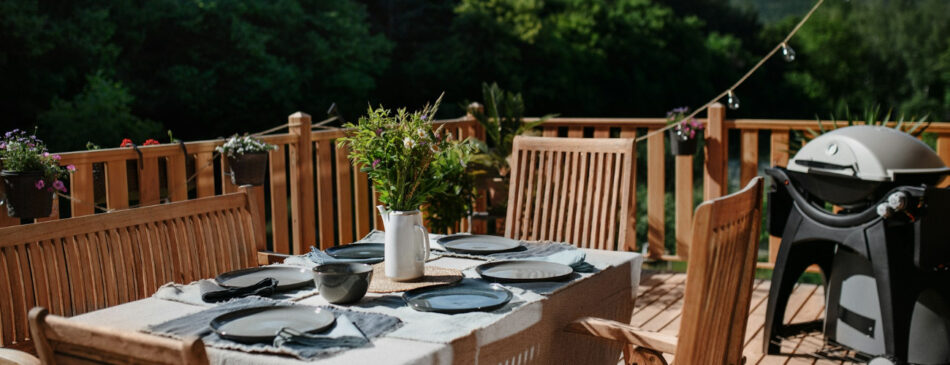Deck Design for Dining and Cooking Areas
